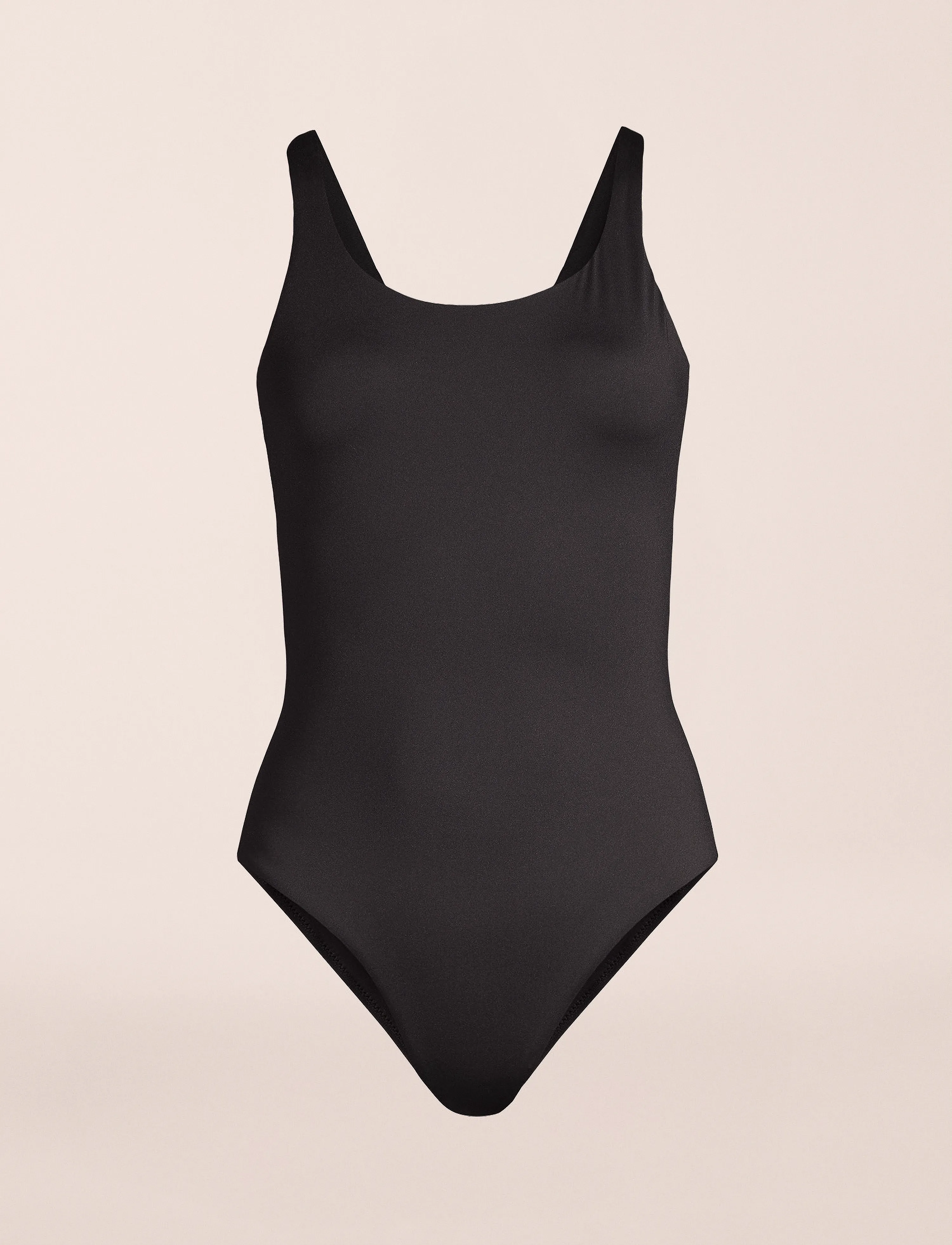 Casall Deep Racerback Swimsuit, 38, Black, Sport > Badedragter, Dame