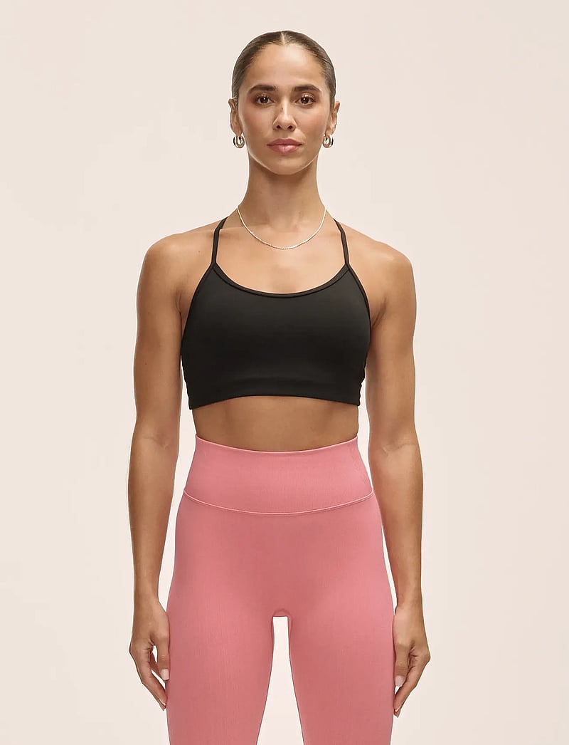 Casall - Sleek Strappy Sports Bra - mittlerer halt - black - 0