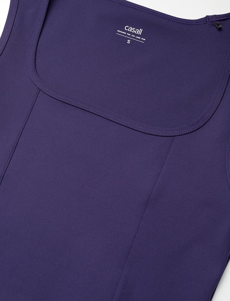 Casall - Edge Crop Top - crop-tops - purple eclipse - 4