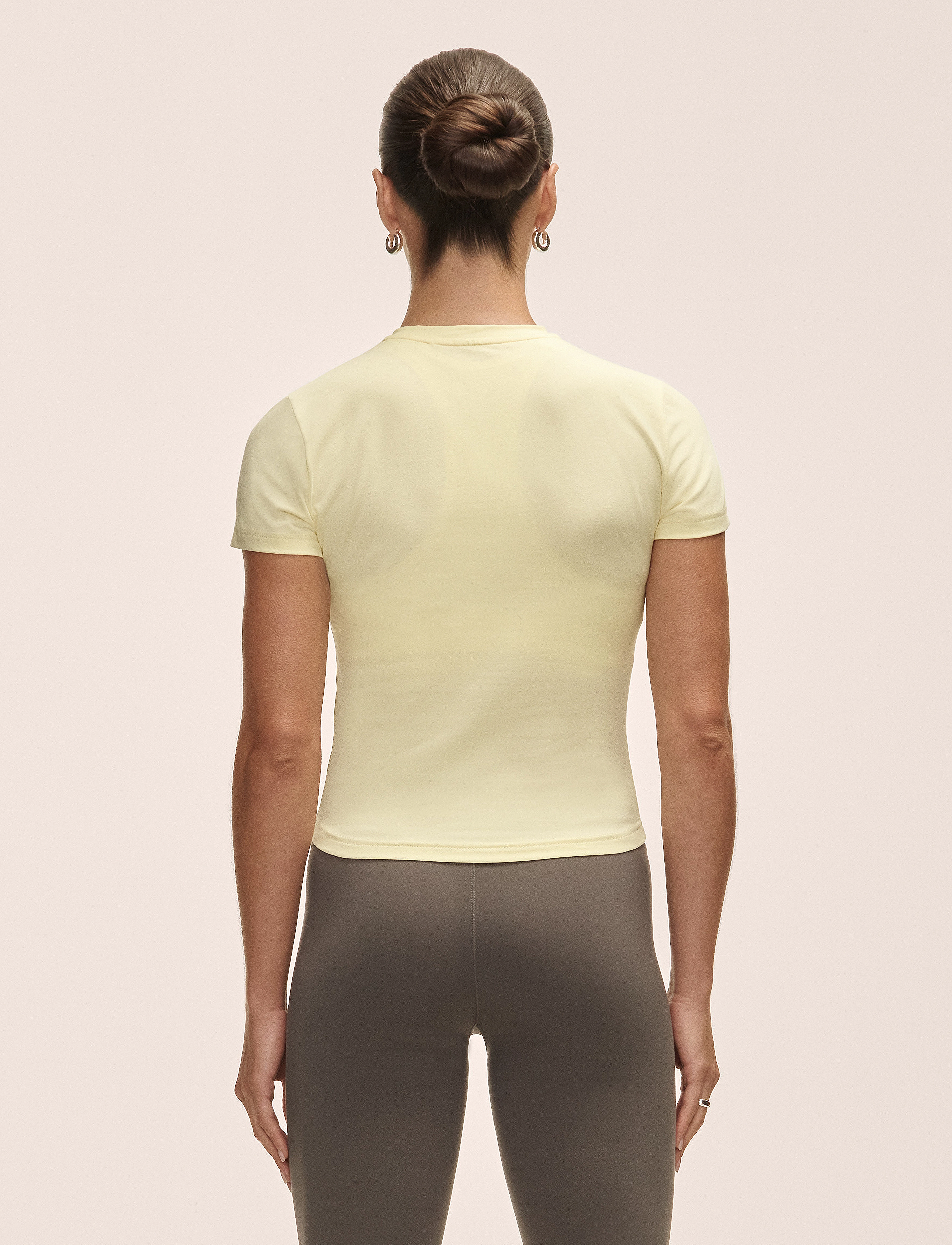 Casall - Cotton Blend Slim Tee - yellow steam - 3