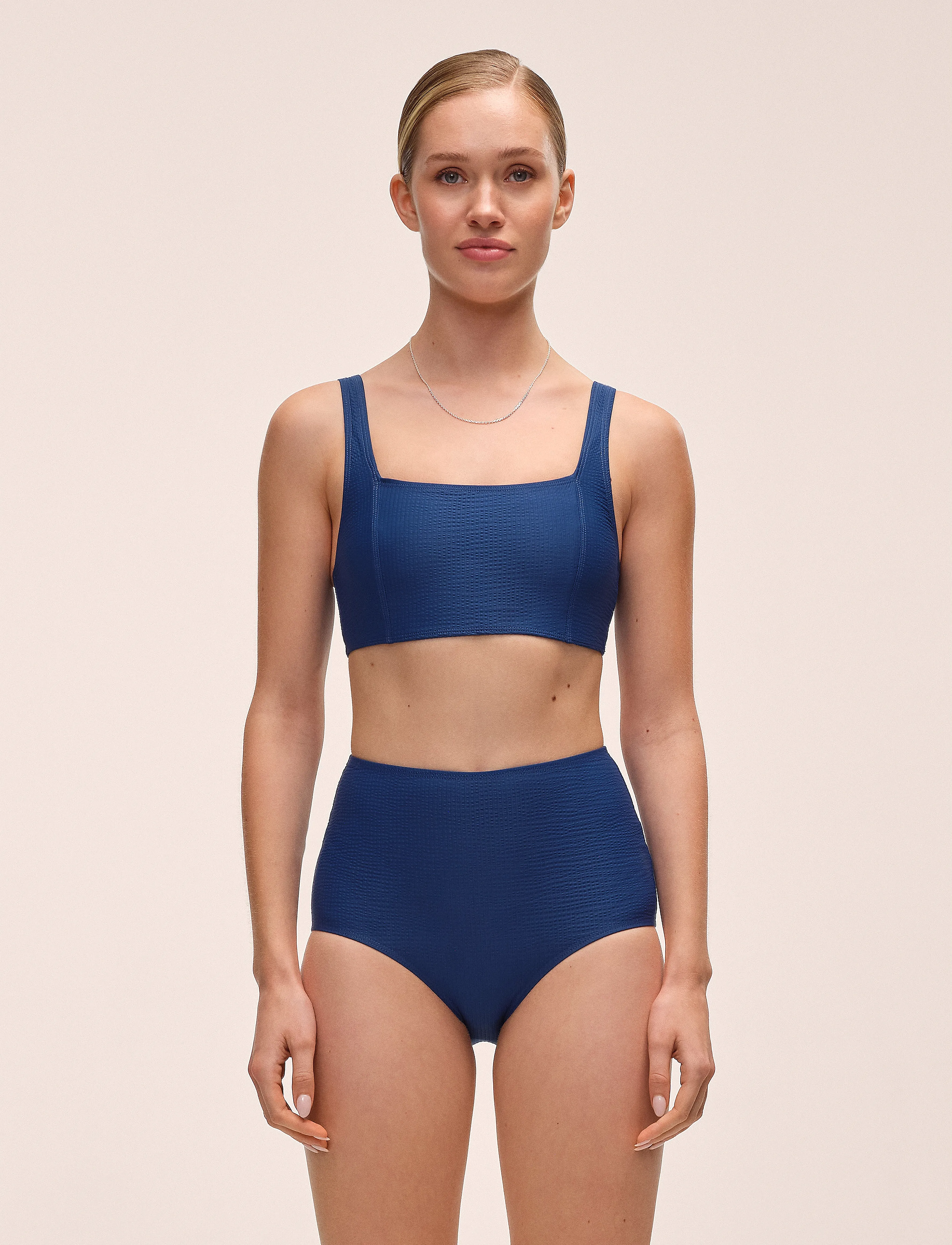 Casall Waffle Square Neck Bikini Top, 34, Navy, Sport Badetøj > Sport Bikinis, Dame