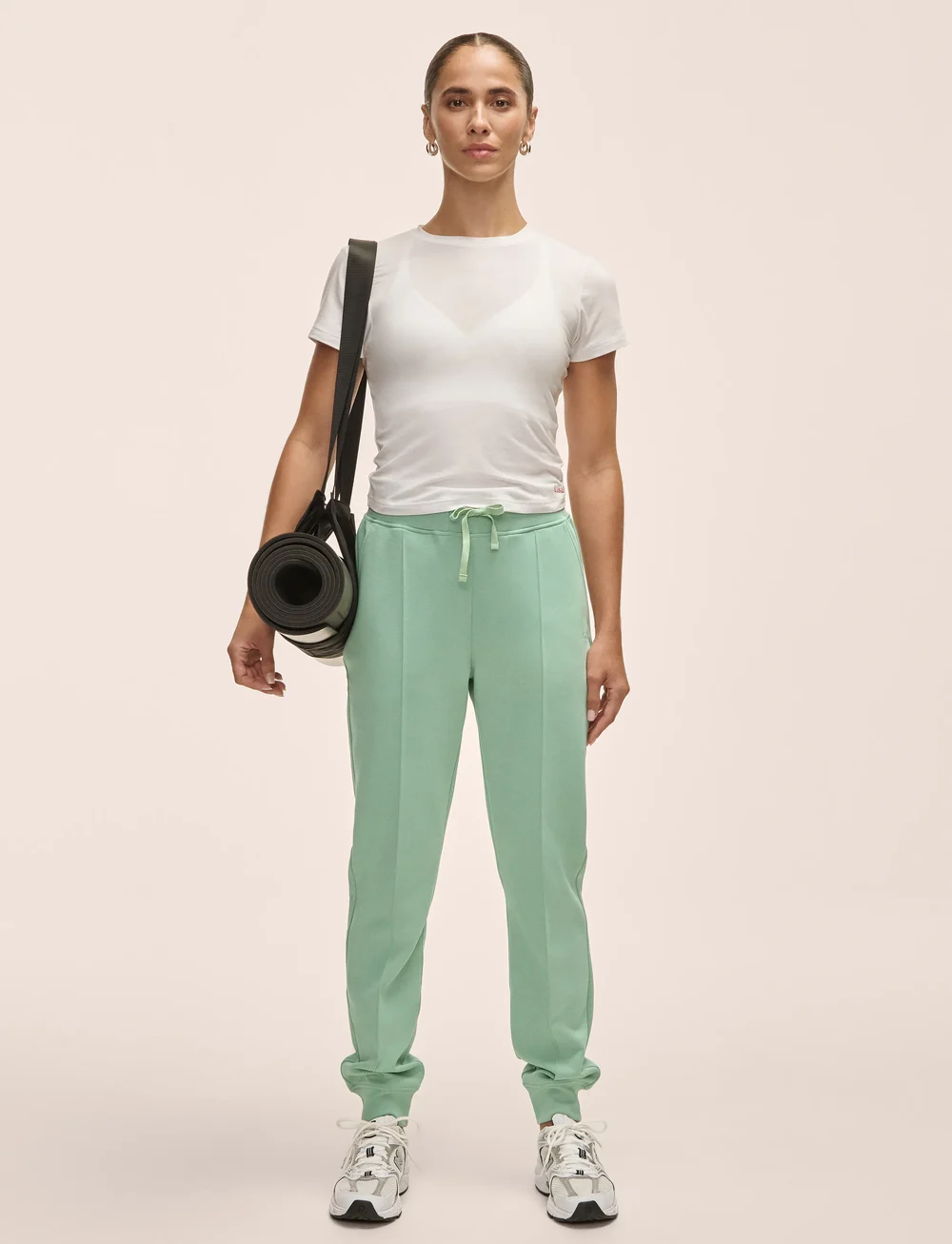 Casall - Aria Joggers - träningsbyxor - statue green - 4