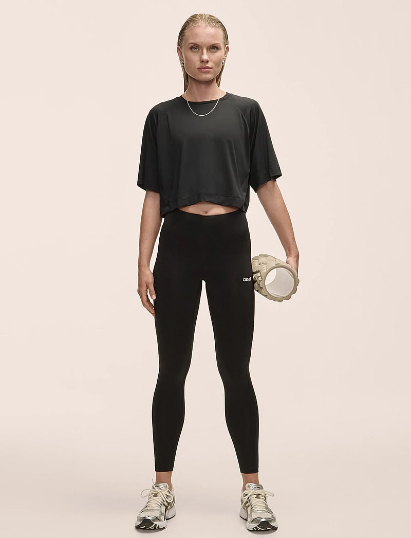 Casall - Essential Tights - 7/8 længde - black - 5