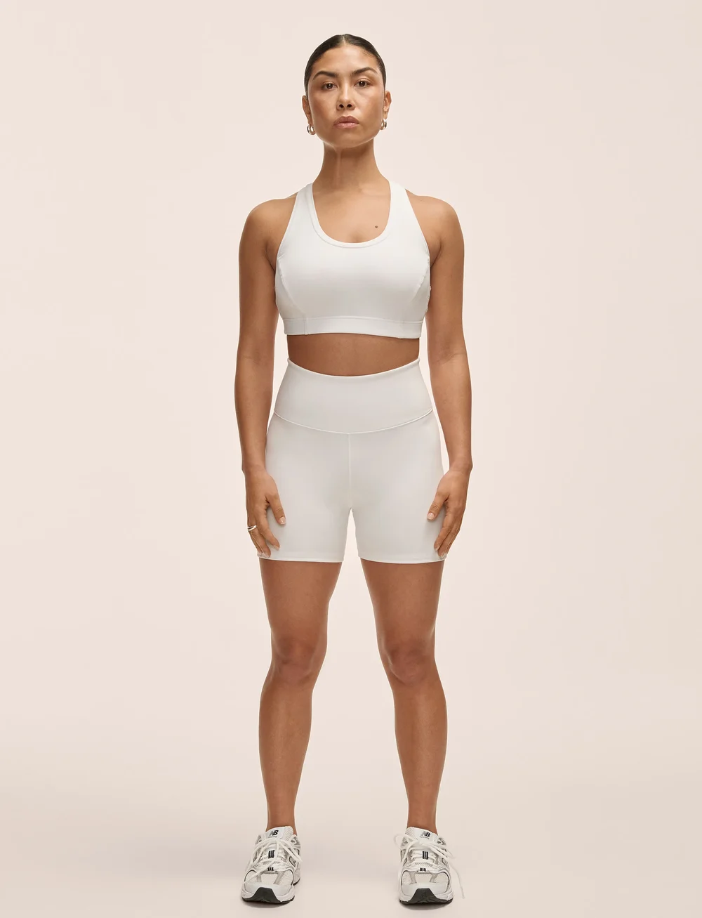 Casall - Grace High Waist Hot Pant - træningstights - white - 0