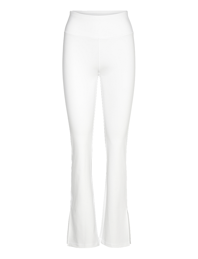 Casall - Grace Flare Slit Pant - treeningretuusid - white - 1