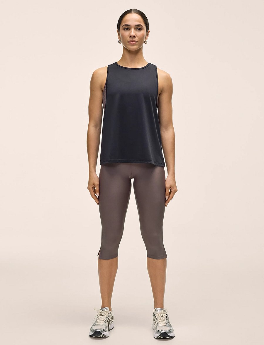 Casall - Laser Mesh Flow Tank - Õlapaeltega pluusid - black - 4