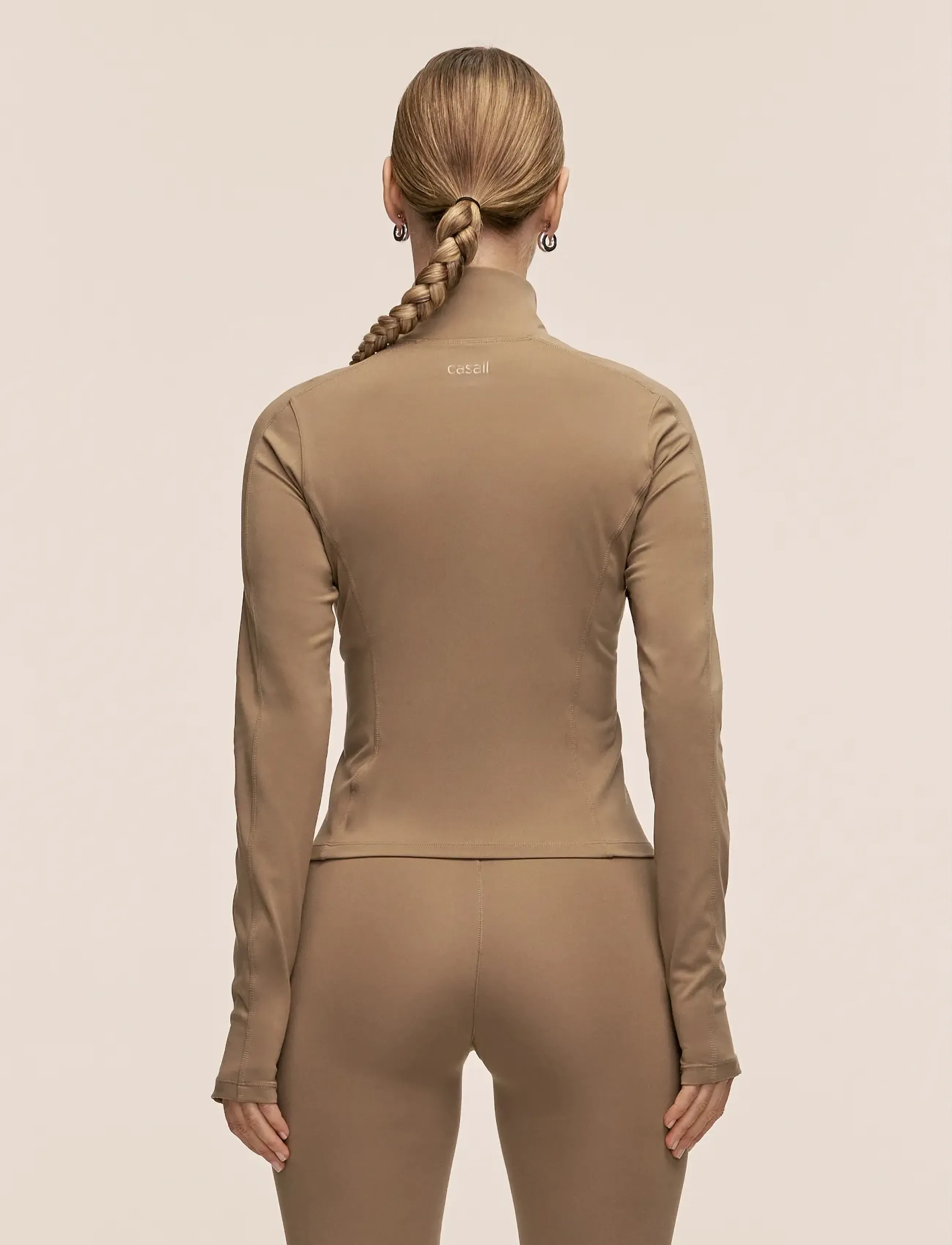 Casall - Soft Touch Zip Jacket - langarmshirts - light khaki - 2