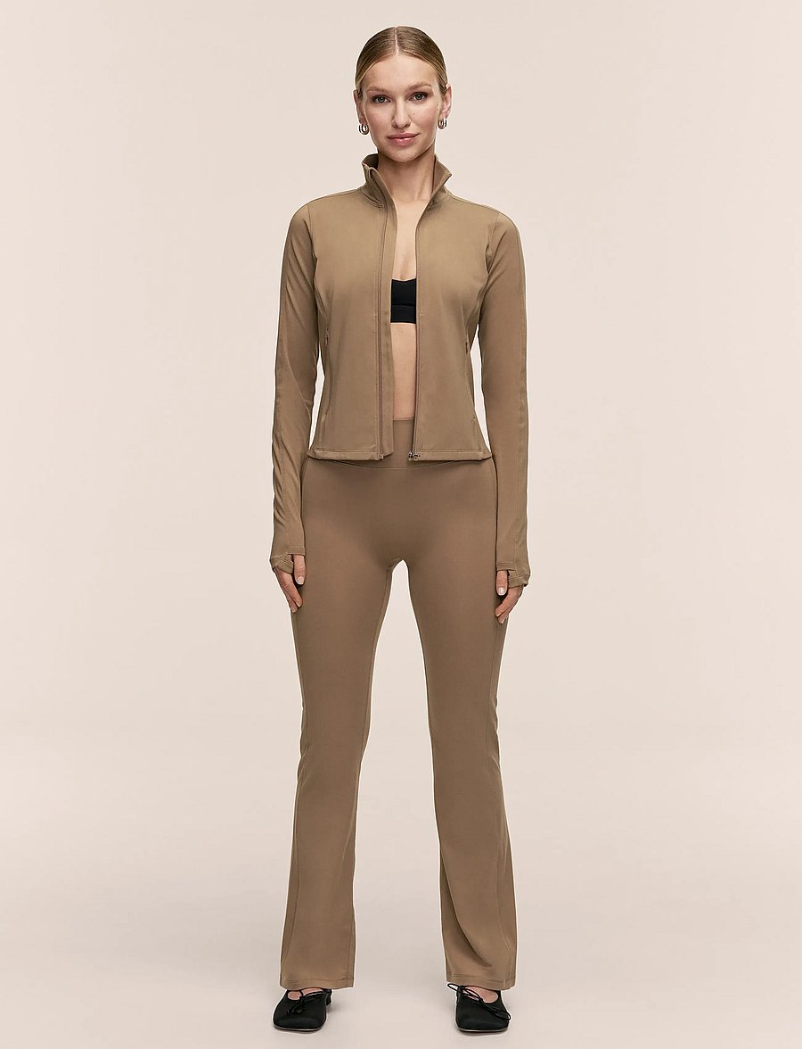 Casall - Soft Touch Zip Jacket - langarmshirts - light khaki - 4