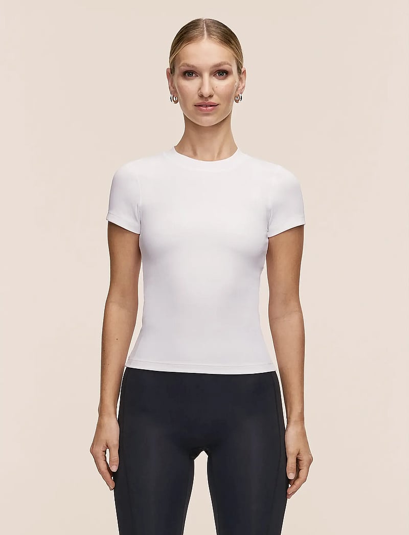 Casall - Defined Rib Tee - t-shirts - white - 0