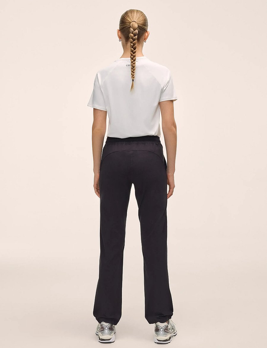 Casall - Daily Woven Pant - träningsbyxor - black - 3