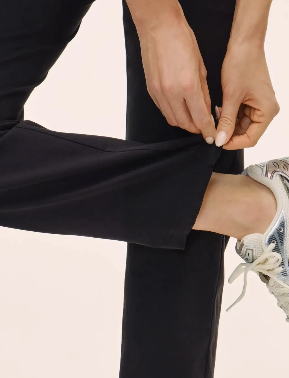 Casall - Daily Woven Pant - träningsbyxor - black - 4