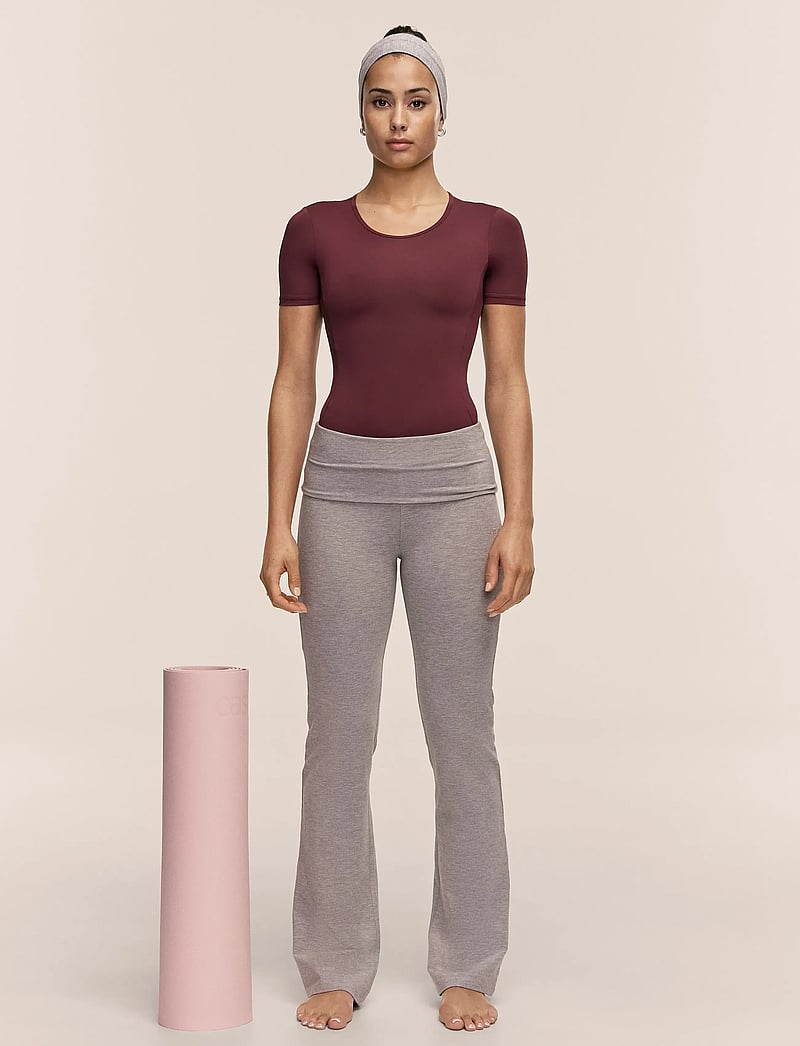 Casall - Sublime Folded Flare Pants - joggingbukser - grey melange - 0