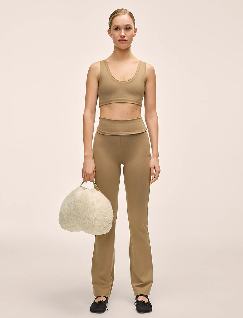 Casall - Sublime Folded Flare Pants - trainingshosen - light khaki - 0