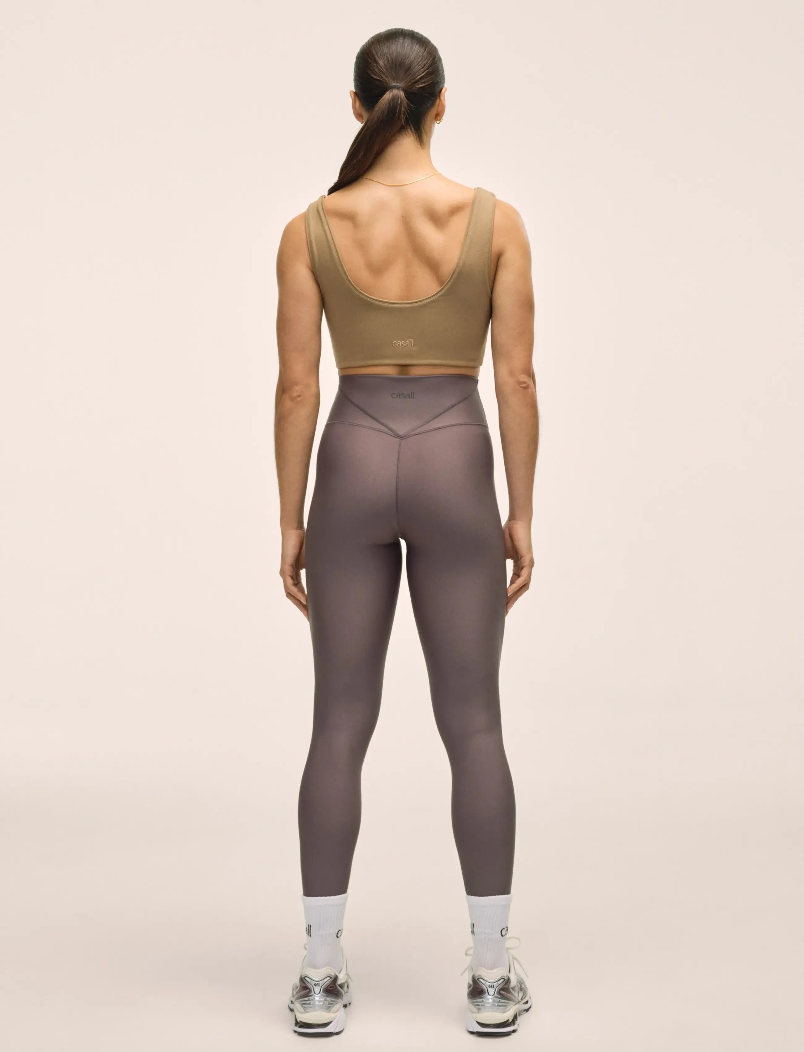 Casall - V-shape High Waist Tights - 7/8 længde - dk grey - 3