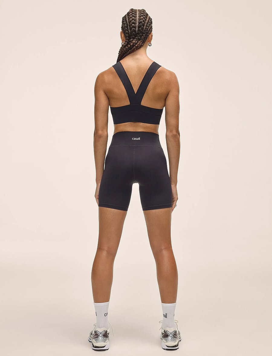 Casall - Essential Regular Waist Biker - jooksuretuusid - black - 3