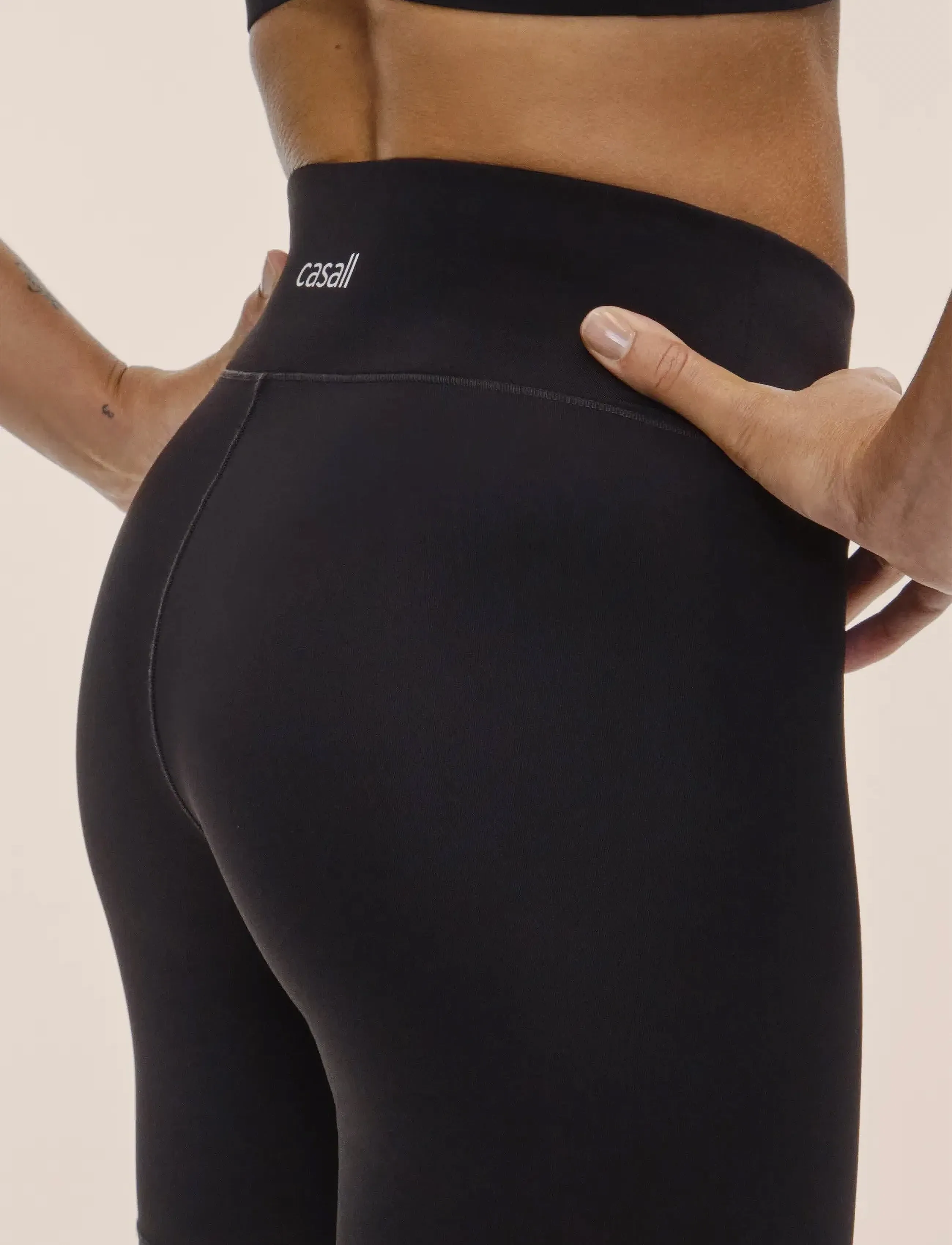Casall - Essential Regular Waist Biker - running tights - black - 4