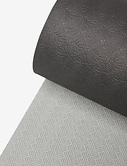 Casall - Yoga mat position 4mm - jogos kilimėliai ir priedai - black/grey - 2