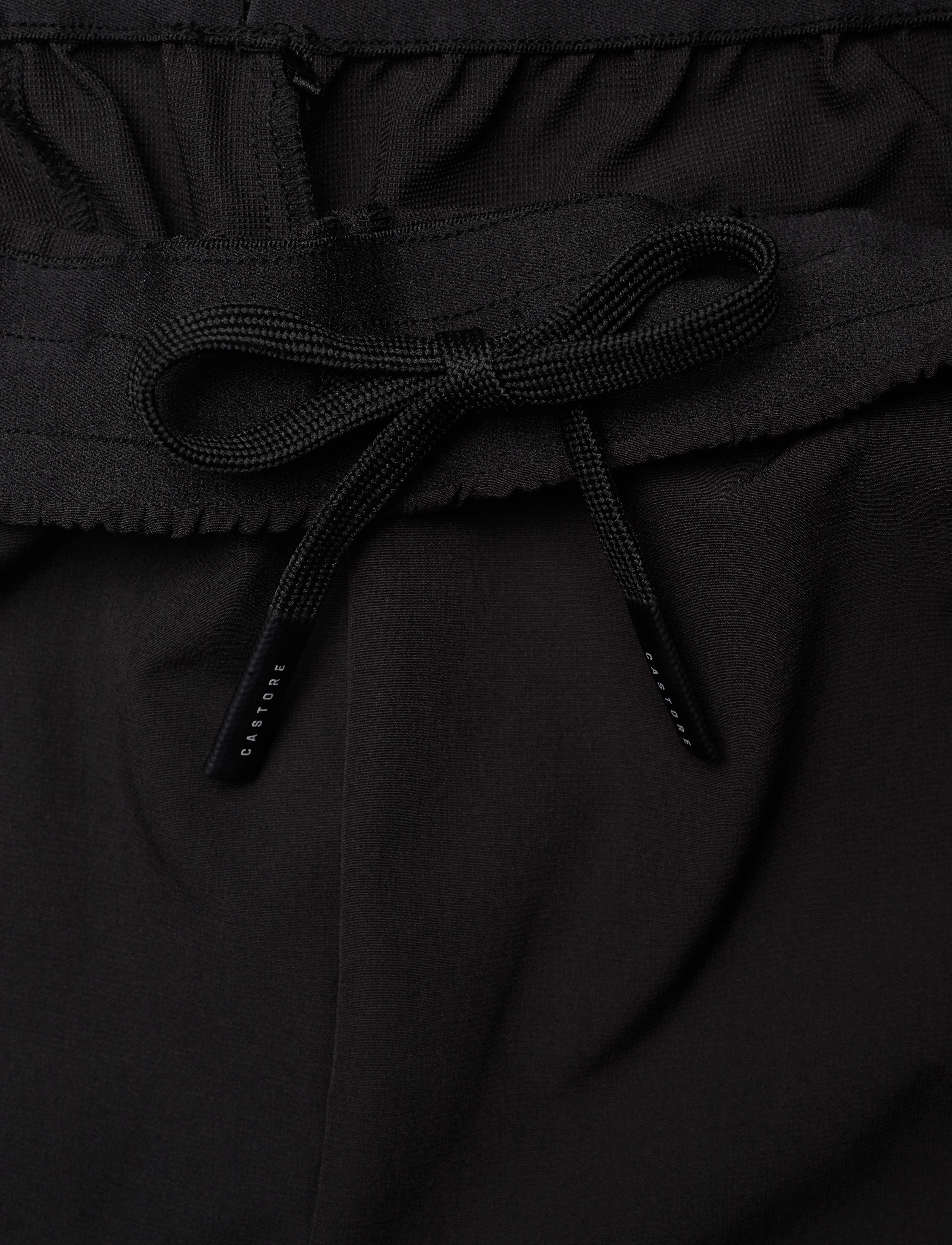 Castore - WOVEN CARGO SHORT - outdoor shorts - black - 3