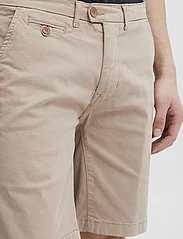 Casual Friday - Allan chino shorts - laveste priser - sand clay - 6