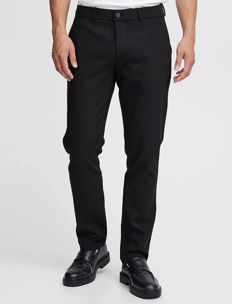 Casual Friday - CFPHILIP performance pant - habitbukser - black - 3