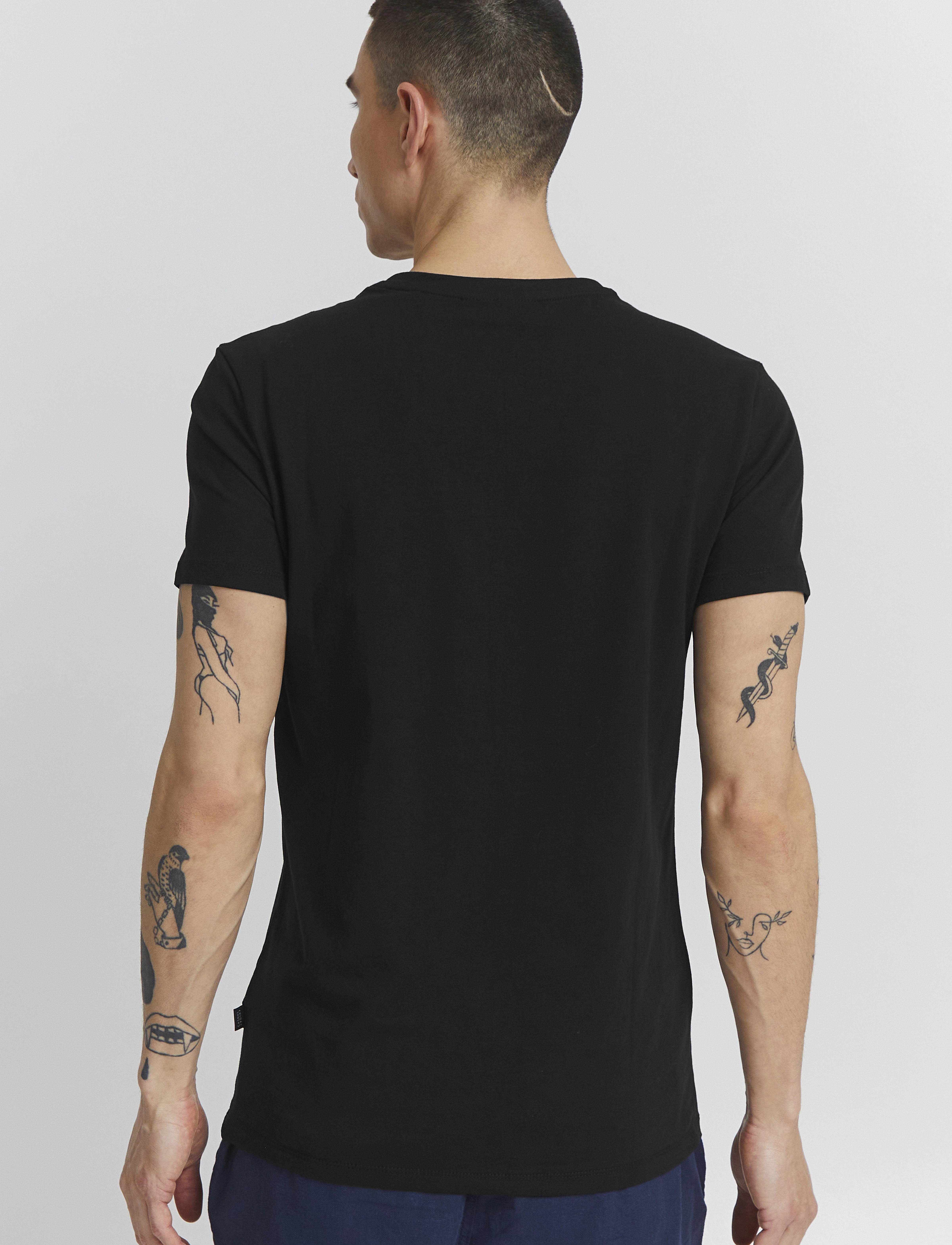 Casual Friday - CFLINCOLN V-neck tee - madalaimad hinnad - black - 5