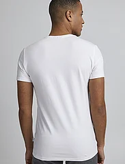 Casual Friday - CFLINCOLN V-neck tee - lowest prices - bright white - 4