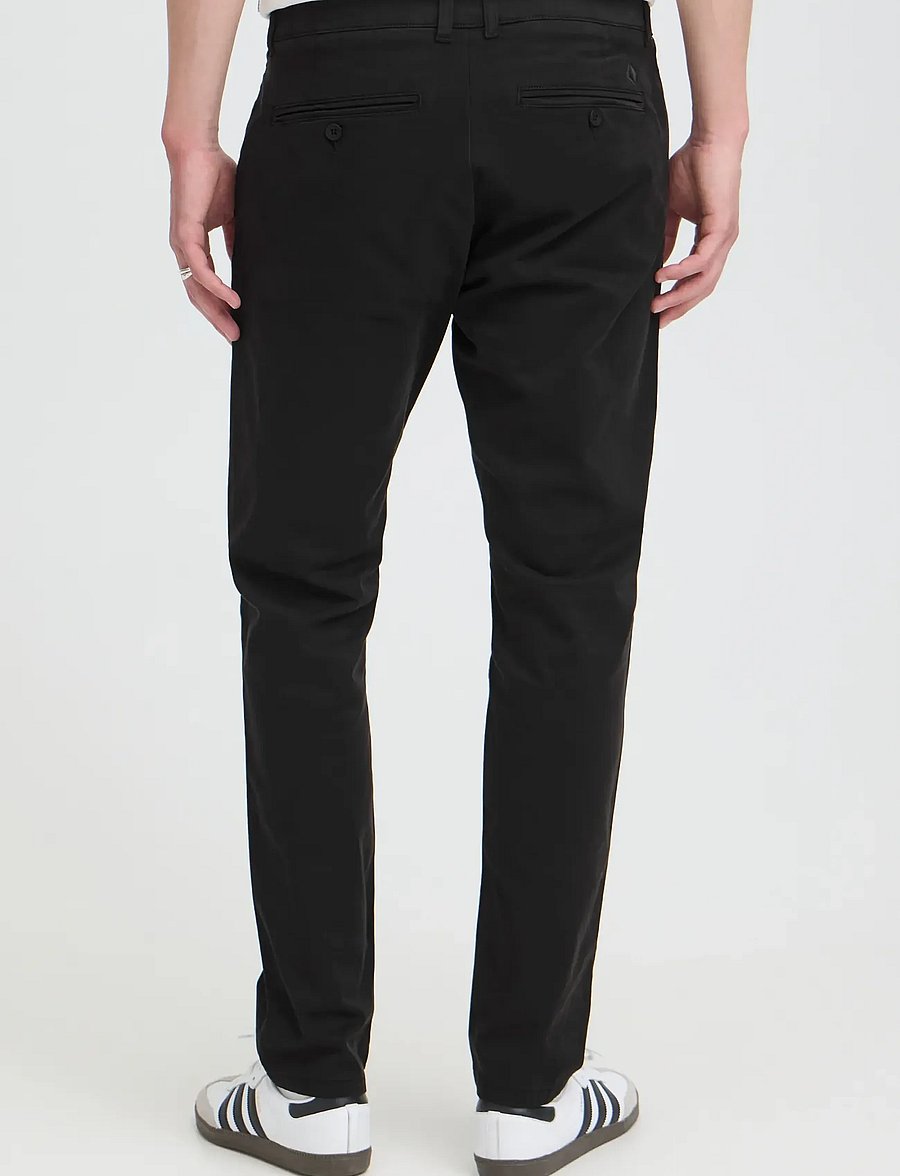 Casual Friday - CFVIGGO CHINO PANTS - pantalons chino - black - 5