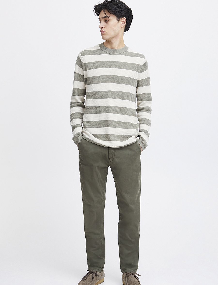 Casual Friday - CFVIGGO CHINO PANTS - pantalons chino - grape leaf - 0