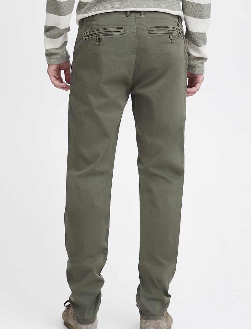 Casual Friday - CFVIGGO CHINO PANTS - chinos - grape leaf - 5
