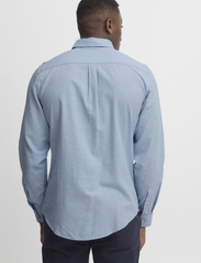 Casual Friday - CFANTON LS BD fil a fil shirt - linskjorter - chambray blue - 5