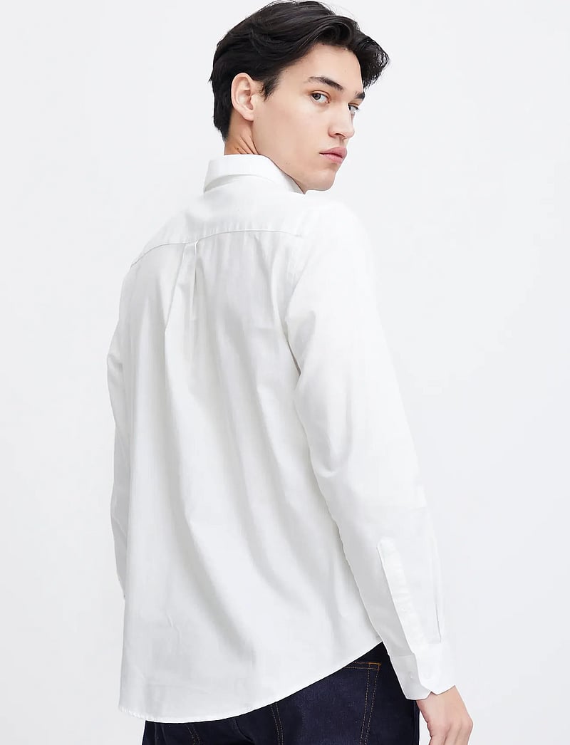 Casual Friday - CFANTON LS BD FIL A FIL SHIRT - hørskjorter - snow white - 4