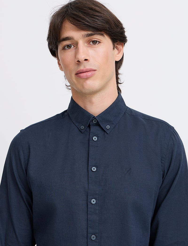 Casual Friday - CFAnton 0053 BD LS linen mix shirt - linased särgid - dark navy - 5
