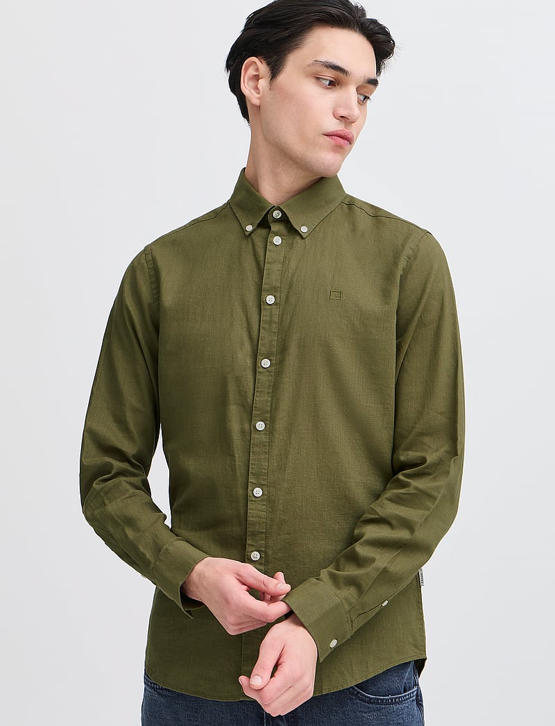 Casual Friday - CFANTON BD LS LINEN MIX - linen shirts - winter moss - 5