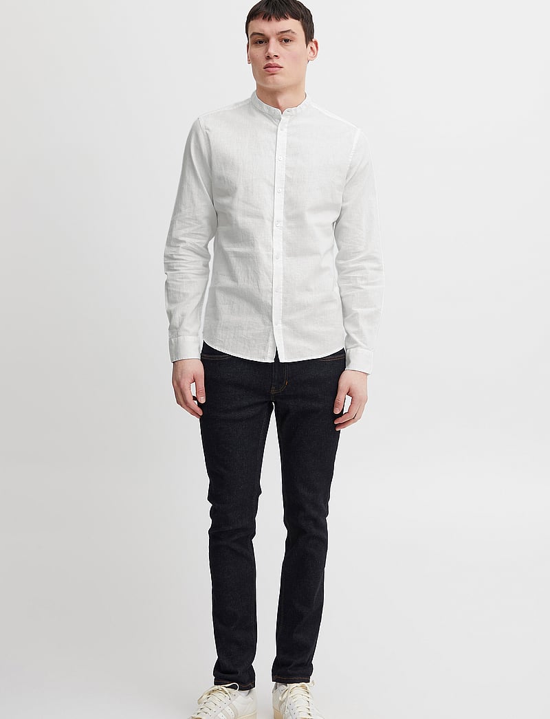 Casual Friday - CFANTON 0053 CC LS linen mix shirt - linneskjortor - snow white - 0