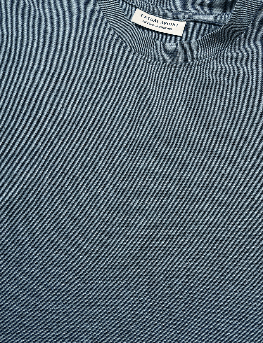 Casual Friday - CFTHOR MICRO STRIPED TEE - kortærmede t-shirts - dusk blue - 2