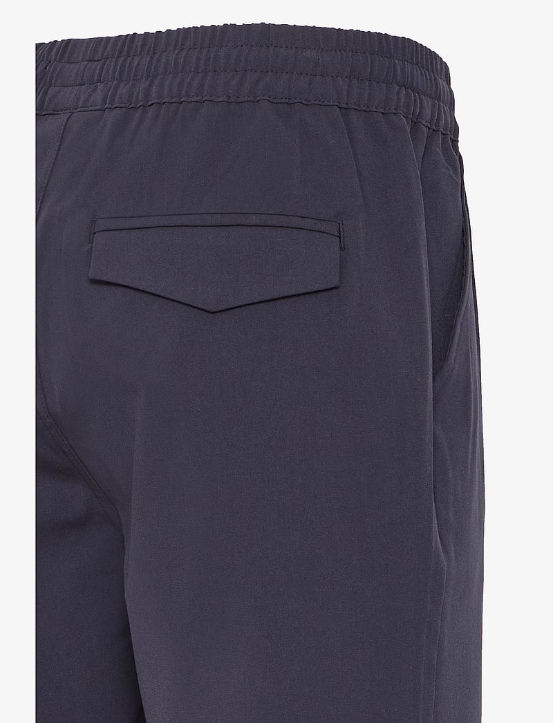 Casual Friday - CFSAMOS 0141 travel shorts - casual shorts - dark navy - 3
