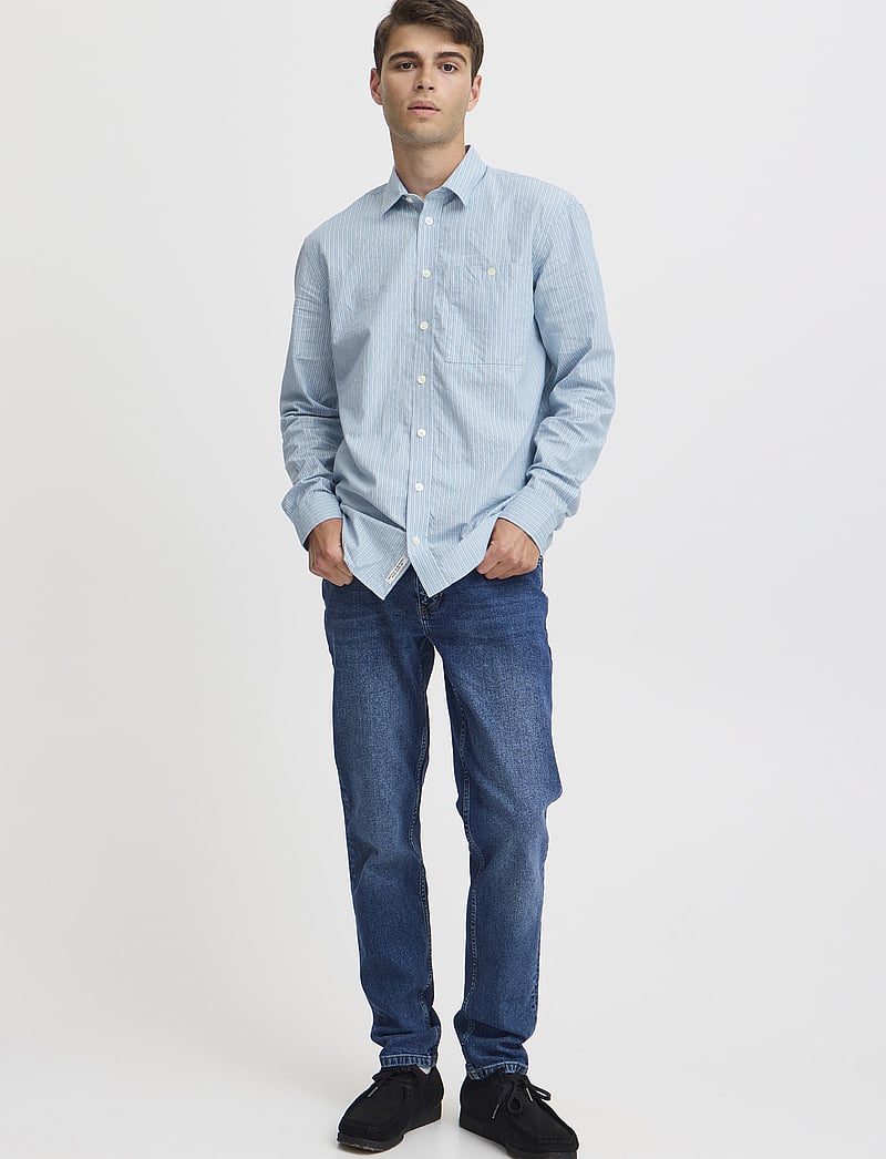 Casual Friday - CFALVIN LS dobby striped shirt - randiga skjortor - placid blue - 0