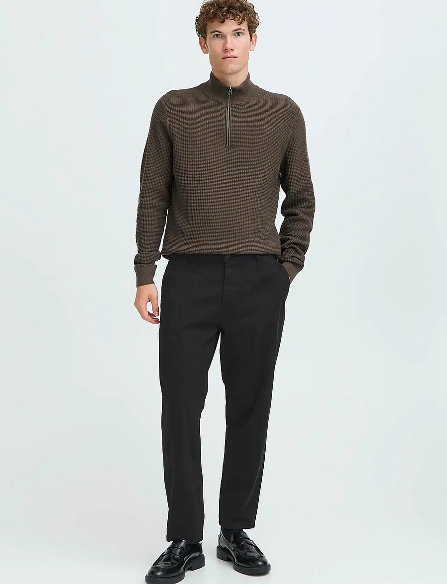 Casual Friday - CFPEPE GARMENT DYED PANTS - freizeithosen - black beauty - 5