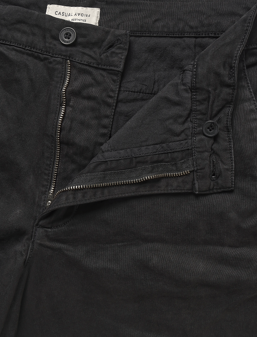 Casual Friday - CFBENNET SHORTS - lühikesed vabaajapüksid - black beauty - 2