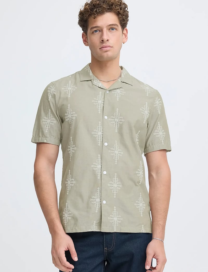 Casual Friday - CFLEOPOLD SS EMBROIDERED SHIRT - kortærmede skjorter - mermaid melange - 4