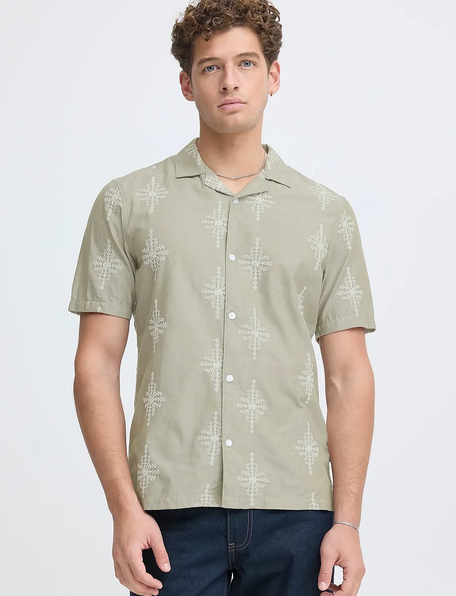 Casual Friday - CFLEOPOLD SS EMBROIDERED SHIRT - lühikeste varrukatega särgid - mermaid melange - 4