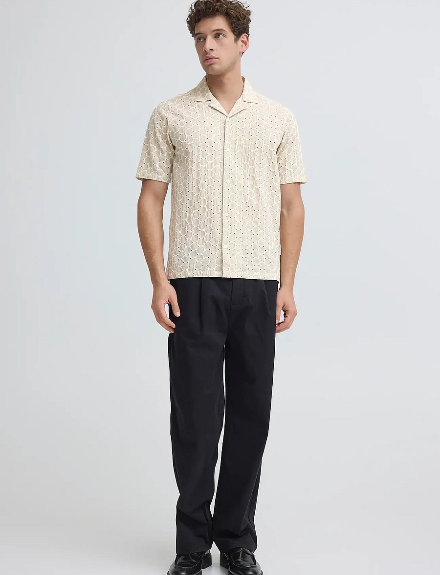 Casual Friday - CFSAMWELL SS AOE SHIRT - kortærmede skjorter - plaza taupe - 0