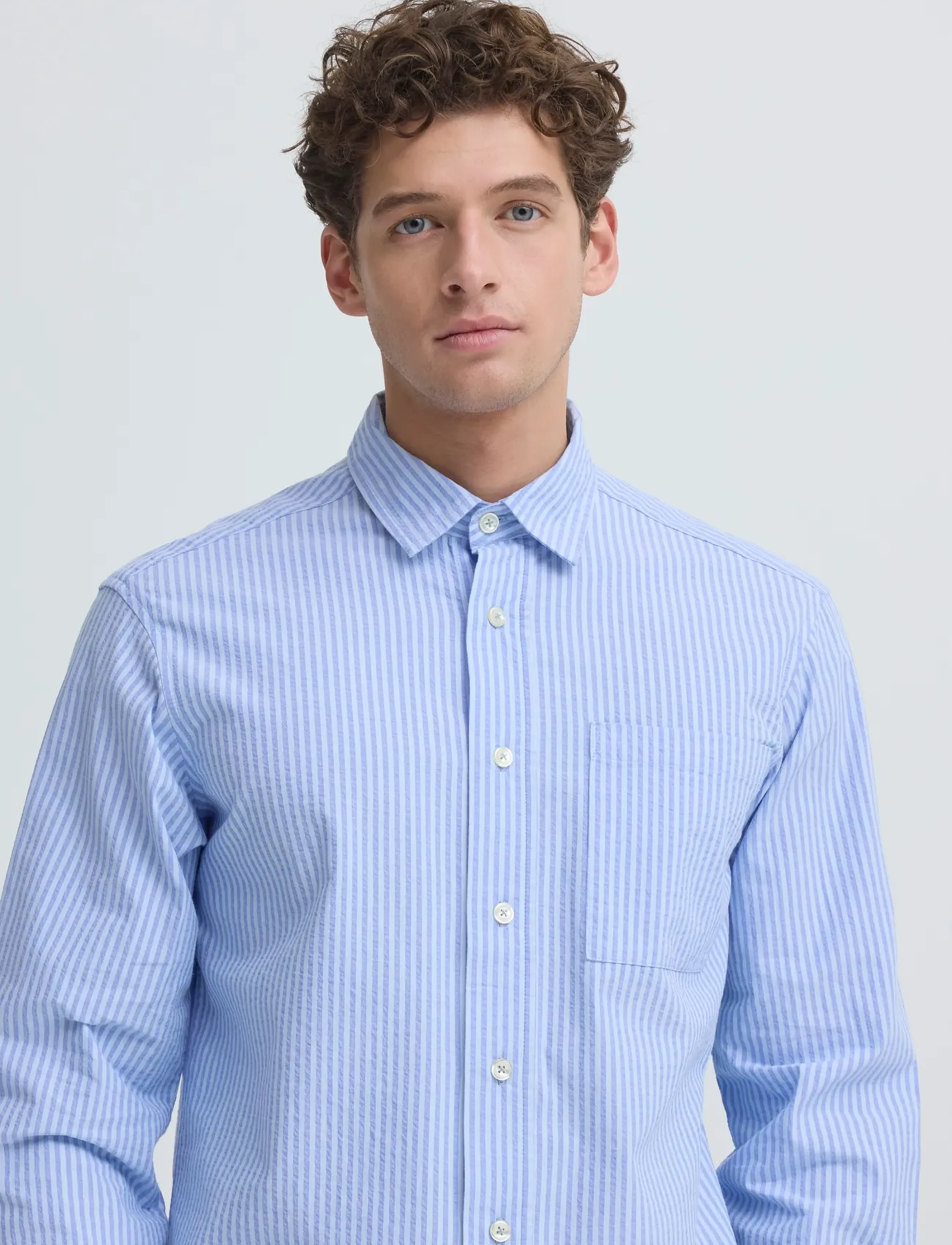 Casual Friday - CFJAEVON LS SEERSUCKER SHIRT - stribede skjorter - cerulean stripe - 3