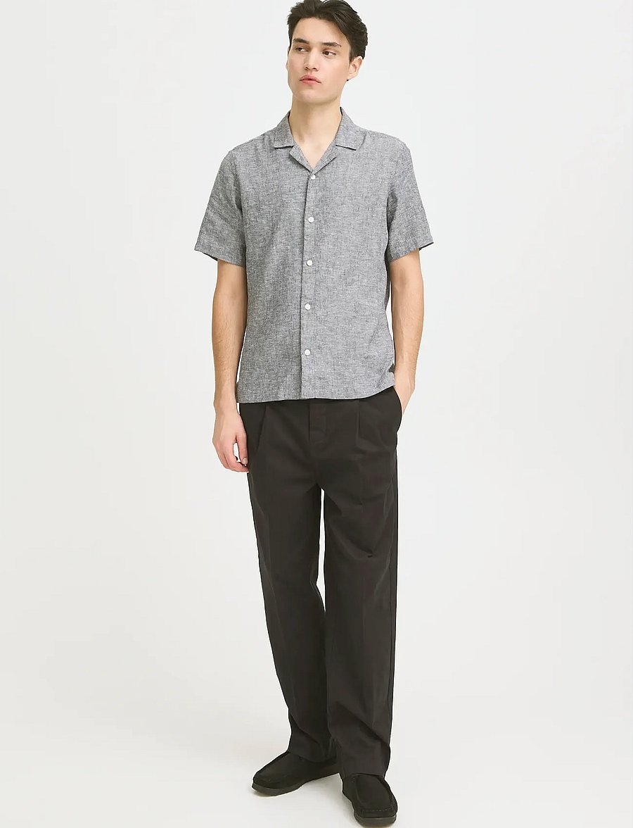 Casual Friday - CFSAUBY SS RS LINEN SHIRT - hörskyrtur - dark navy melange - 0