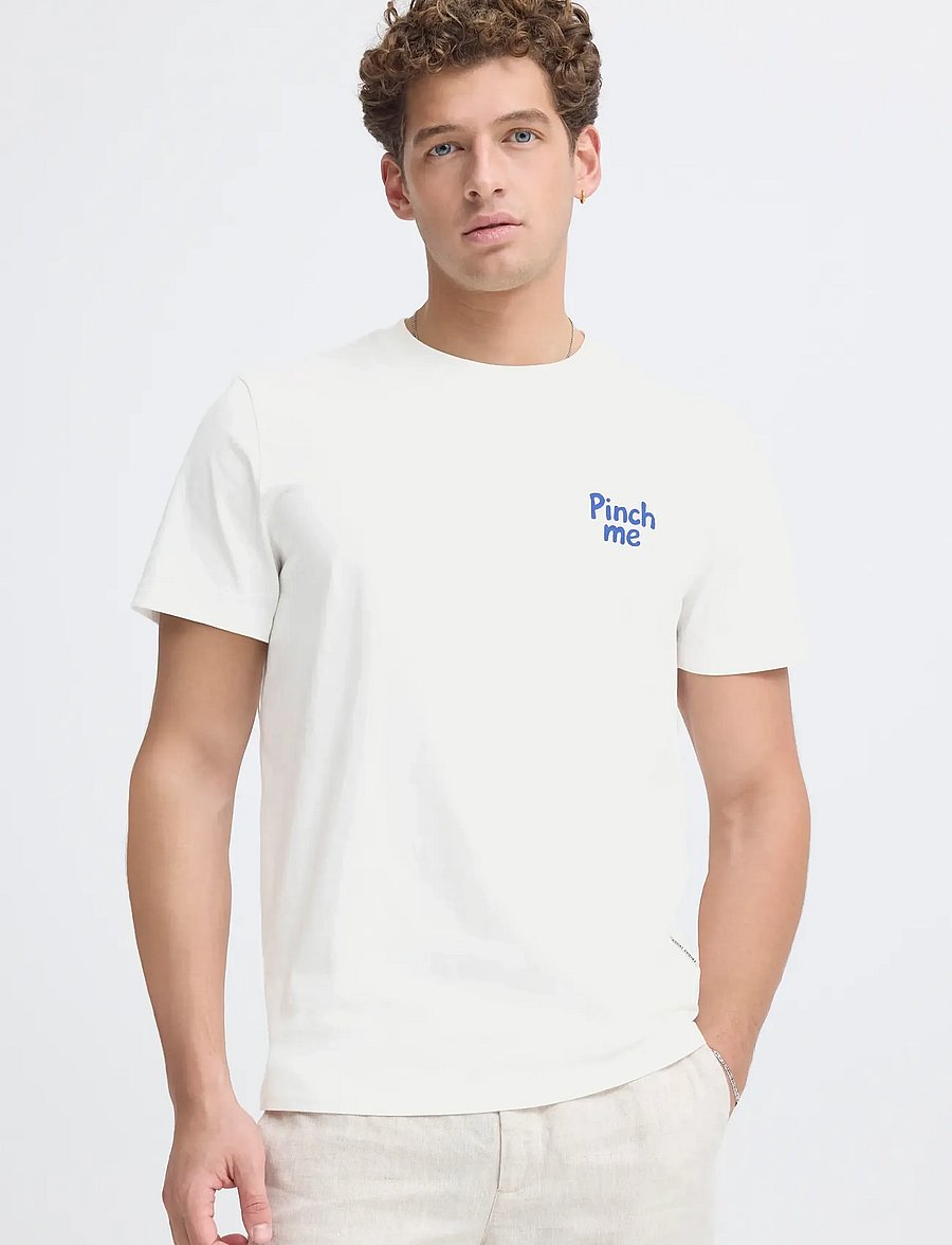 Casual Friday - CFOKSVOLL 0281 T-SHIRT - lühikeste varrukatega t-särgid - snow white with surf the web - 0