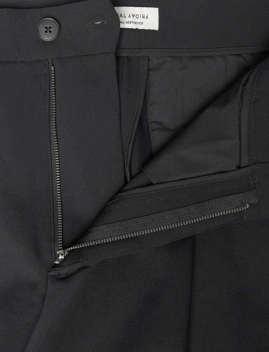 Casual Friday - CFASKE 0331 RELAXED WIDE PANTS - casual bukser - black beauty - 3