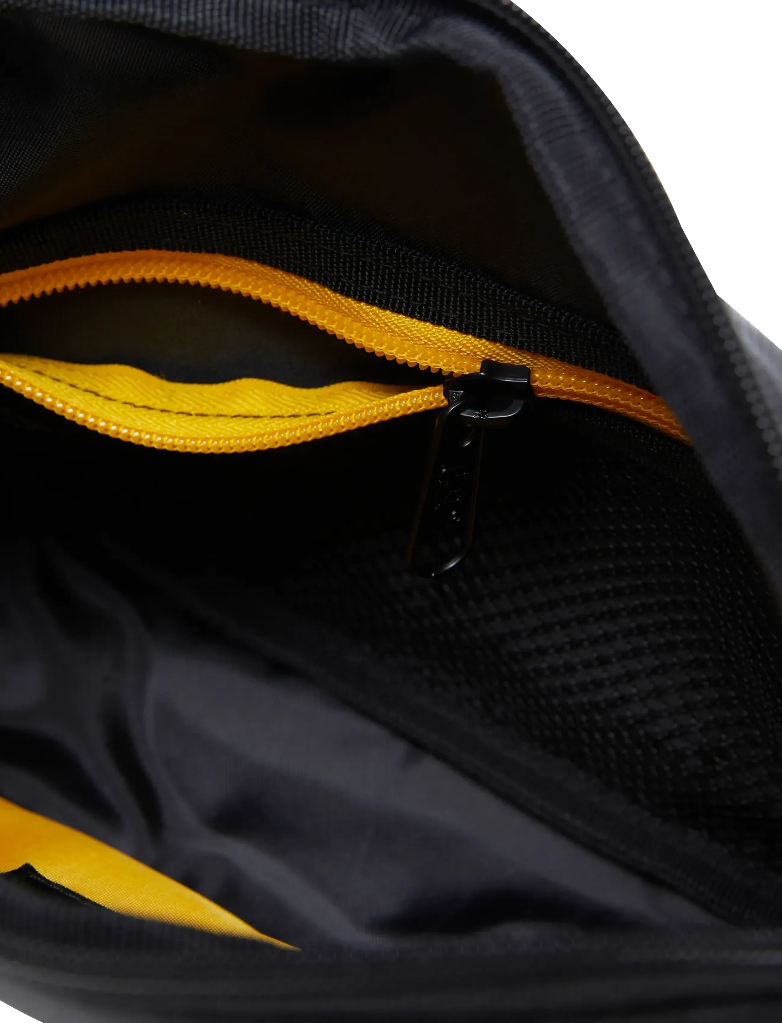 Caterpillar - CAT Shoulder Bag - Urban Pro - axelremsväskor - black - 5