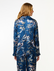 CCDK Copenhagen - Josephine Pajamas Shirt - hauts - ensign blue - 5