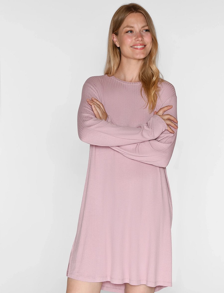CCDK Copenhagen - Nicole longsleeved Dress - Öösärgid - violet ice - 4