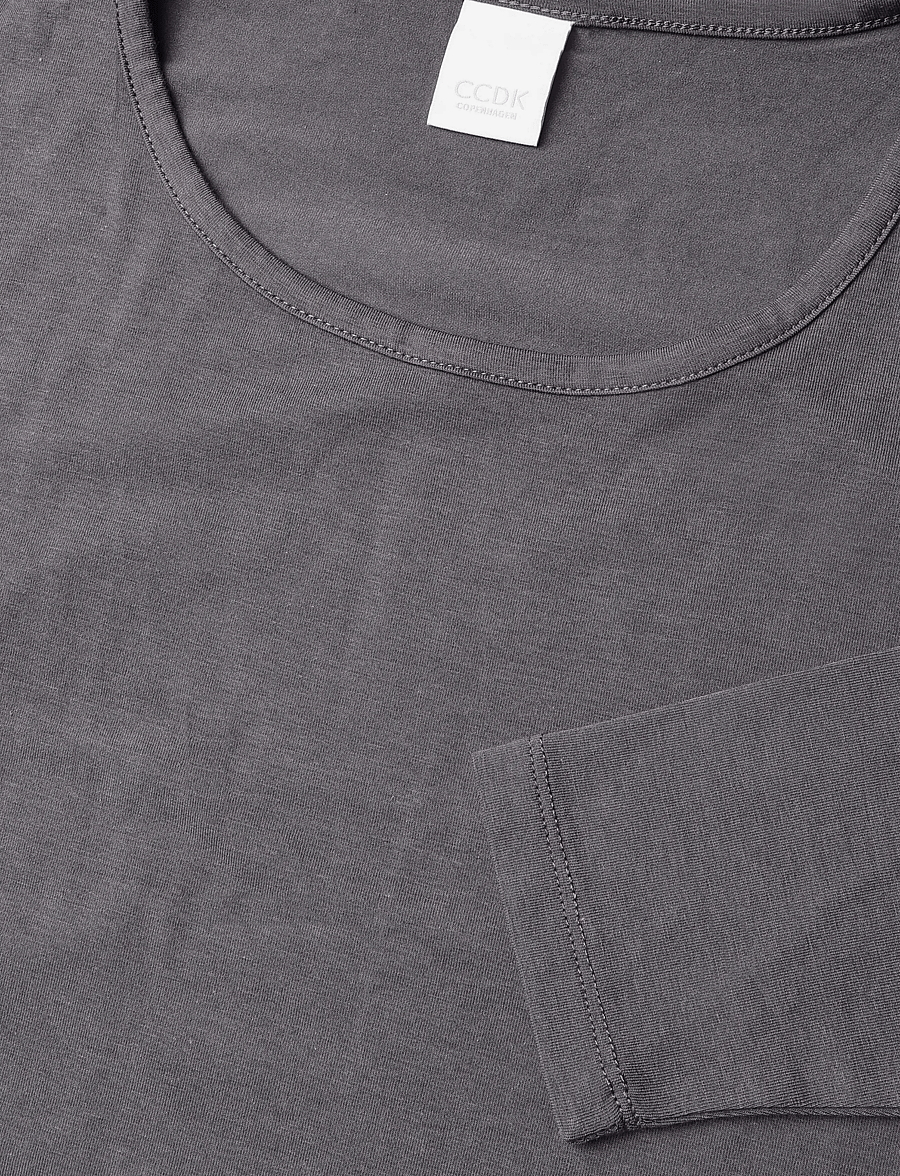 CCDK Copenhagen - Britt Longsleeved T-shirt - tops - pavement - 2